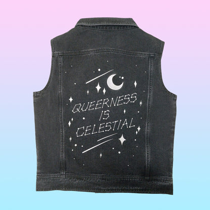 Queerness est un gilet en denim céleste